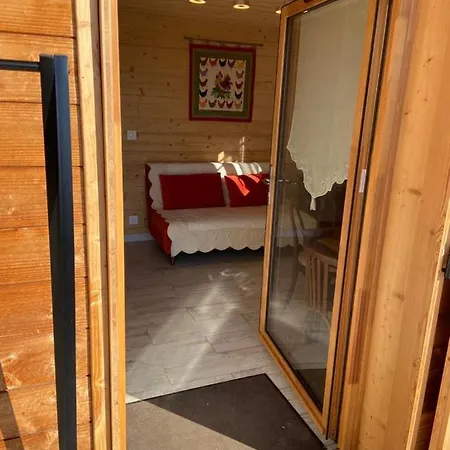 La Cabane Du Bonheur Pinet (Isere)